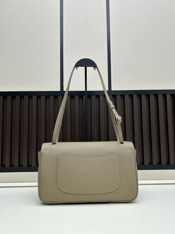 Chic Charm CN Handbag C013