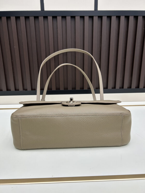 Chic Charm CN Handbag C013