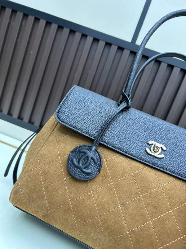 Chic Charm CN Handbag 019-092