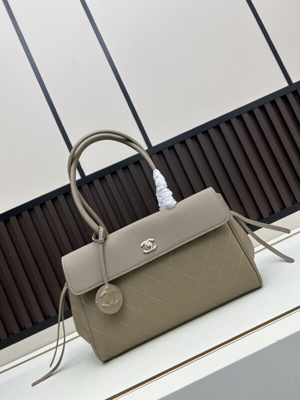 Chic Charm CN Handbag 019-092