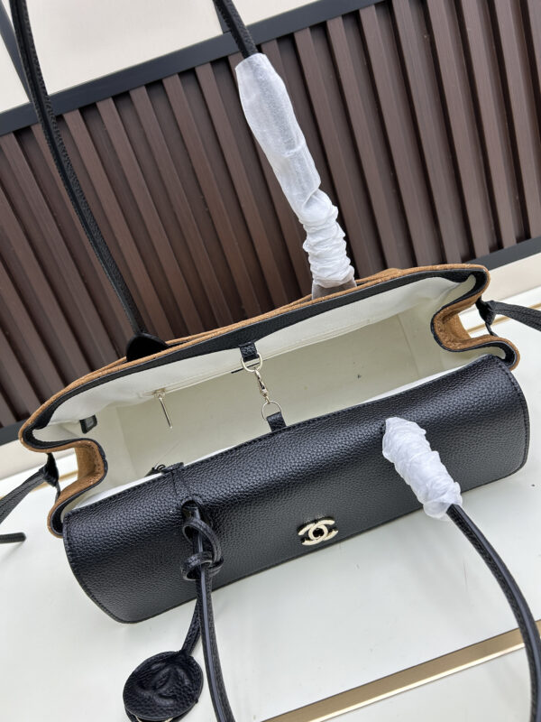 Chic Charm CN Handbag 019-092