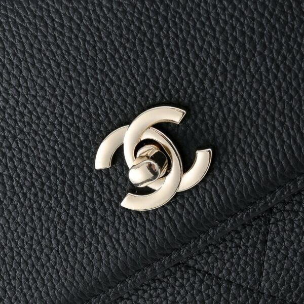 Chic Charm CN Handbag 7078 Chic Charm CN Handbag 7078