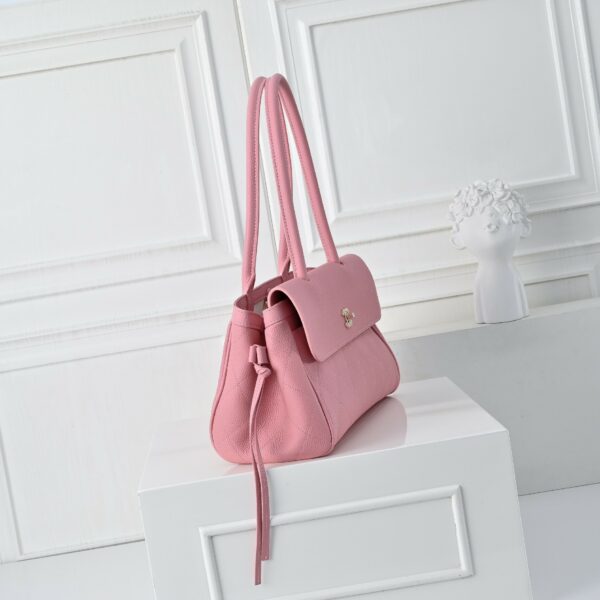 Chic Charm CN Handbag 7078 Chic Charm CN Handbag 7078