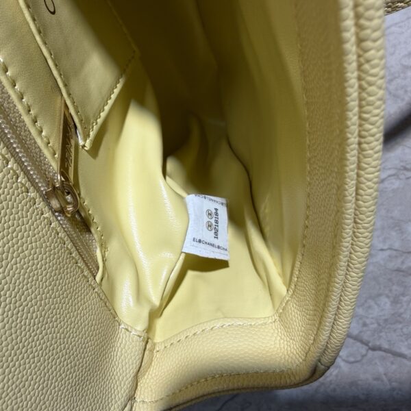 Chic Charm CN Handbag 7031