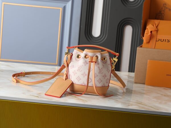 Chic Charm LV Handbag M27699-M81266 Chic Charm LV Handbag M27699-M81266
