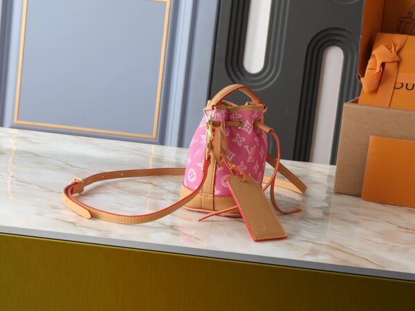 Chic Charm LV Handbag M27699-M81266 Chic Charm LV Handbag M27699-M81266