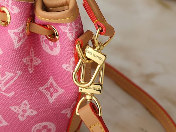Chic Charm LV Handbag M27699-M81266 Chic Charm LV Handbag M27699-M81266
