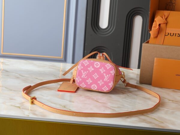 Chic Charm LV Handbag M27699-M81266 Chic Charm LV Handbag M27699-M81266