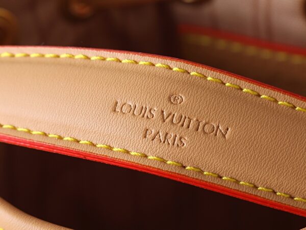 Chic Charm LV Handbag M27699-M81266 Chic Charm LV Handbag M27699-M81266