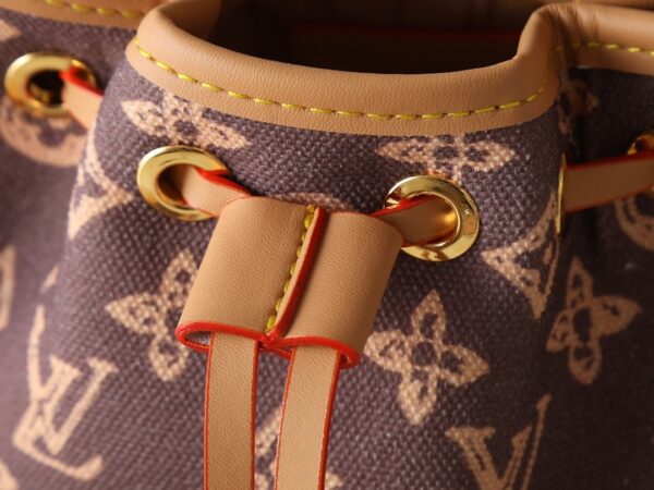 Chic Charm LV Handbag M27699-M81266 Chic Charm LV Handbag M27699-M81266