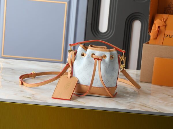 Chic Charm LV Handbag M27699-M81266 Chic Charm LV Handbag M27699-M81266