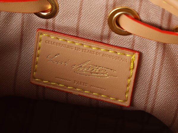 Chic Charm LV Handbag M27699-M81266 Chic Charm LV Handbag M27699-M81266