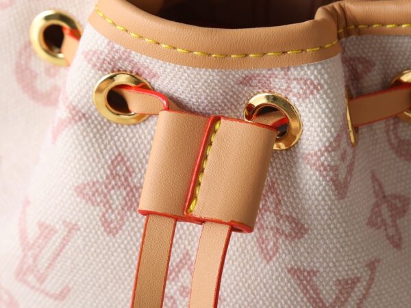 Chic Charm LV Handbag M27699-M81266 Chic Charm LV Handbag M27699-M81266