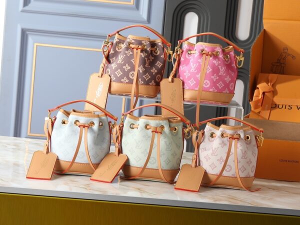 Chic Charm LV Handbag M27699-M81266 Chic Charm LV Handbag M27699-M81266