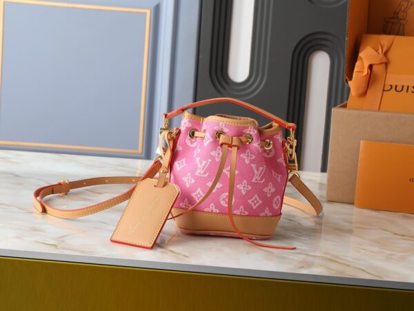 Chic Charm LV Handbag M27699-M81266 Chic Charm LV Handbag M27699-M81266