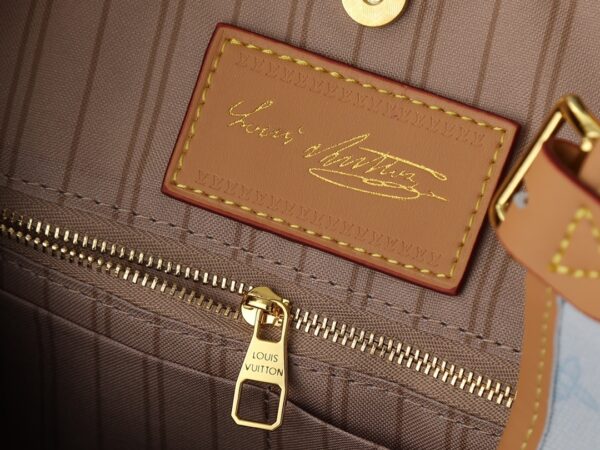 Chic Charm LV Handbag M27532-M27948-M46203 Chic Charm LV Handbag M27532-M27948-M46203