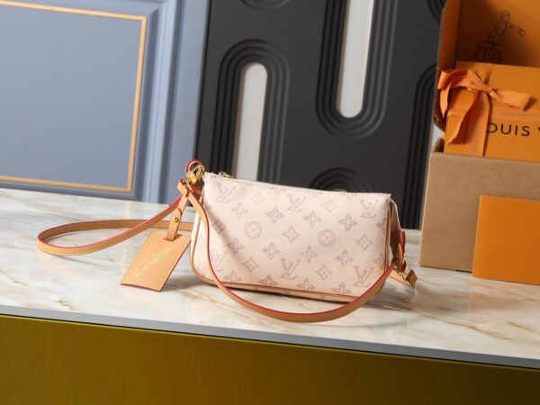 Chic Charm LV Handbag M28320-M28321-M82766