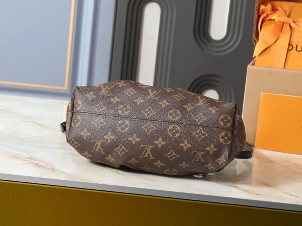 Chic Charm LV Handbag M27819-M27822 Chic Charm LV Handbag M27819-M27822