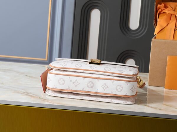 Chic Charm LV Handbag M44875-M44876 Chic Charm LV Handbag M44875-M44876