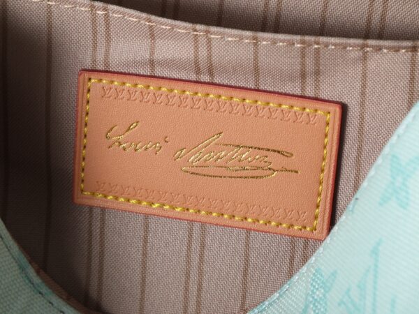 Chic Charm LV Handbag M44875-M44876 Chic Charm LV Handbag M44875-M44876