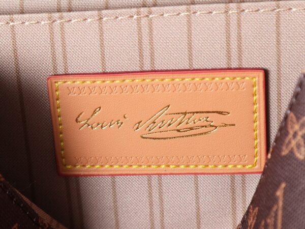 Chic Charm LV Handbag M44875-M44876 Chic Charm LV Handbag M44875-M44876