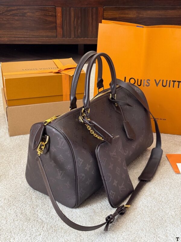 Stylish Fashion Carry LV Handbag LV261195 Stylish Fashion Carry LV Handbag LV261195