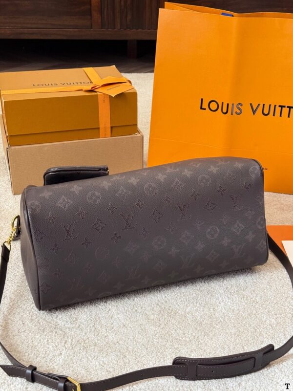 Stylish Fashion Carry LV Handbag LV261195 Stylish Fashion Carry LV Handbag LV261195