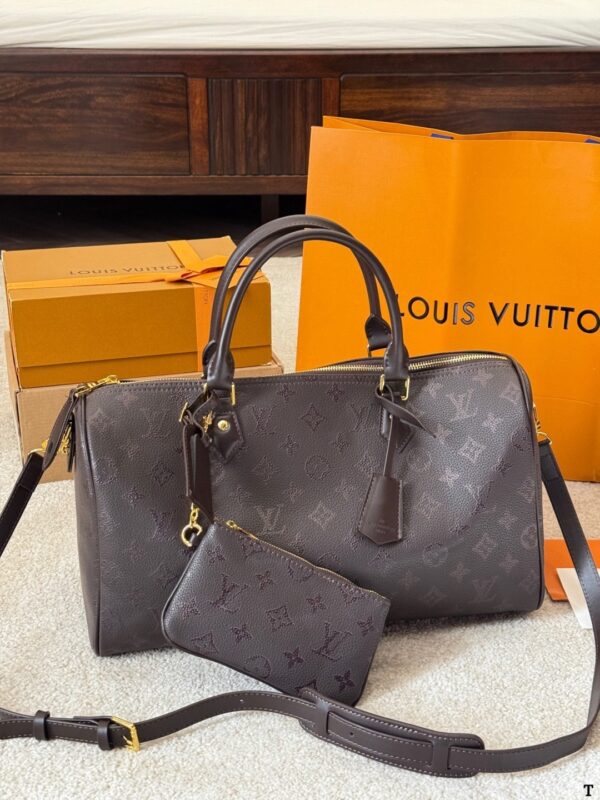 Stylish Fashion Carry LV Handbag LV261195 Stylish Fashion Carry LV Handbag LV261195