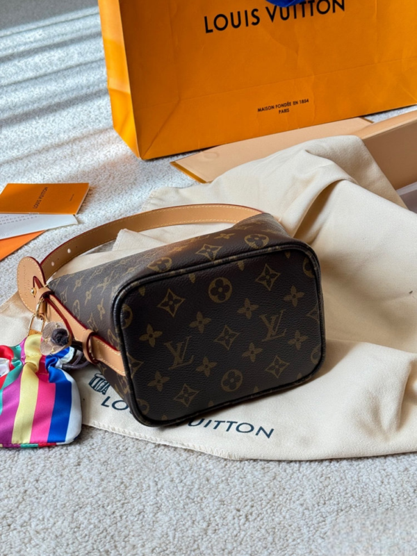 Stylish Fashion Carry Bag L5330 Stylish Fashion Carry Bag L5330