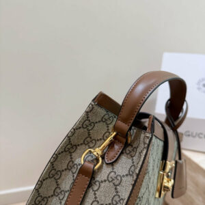 8160c130 result Photoroom result