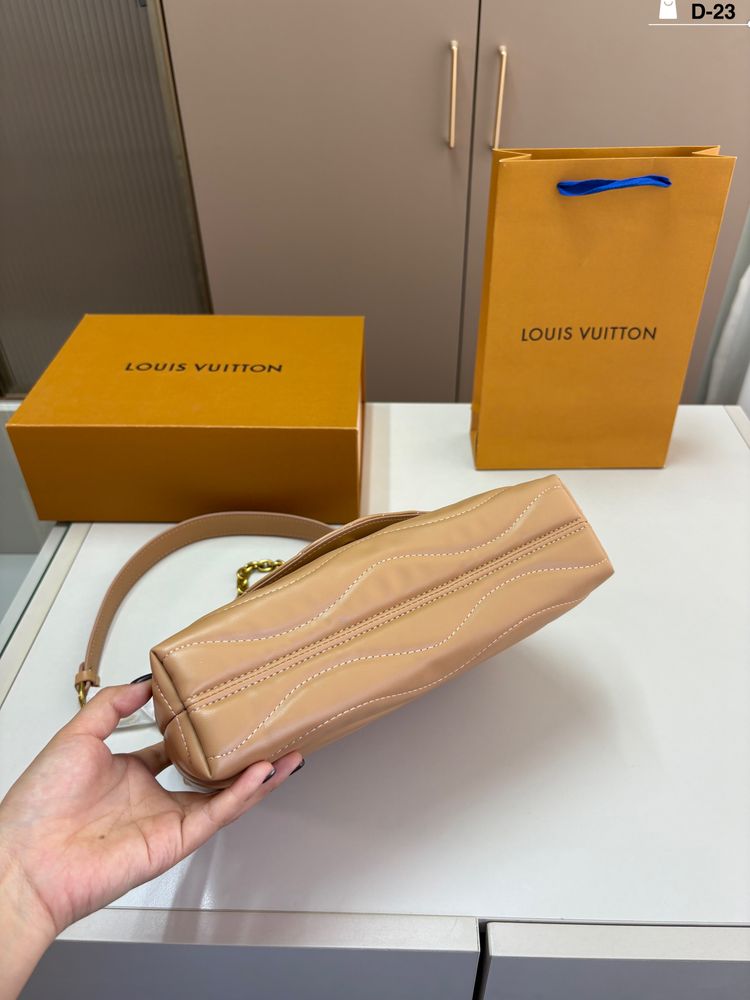 Fashion LV New Wave Chain Bag 919952 Fashion LV New Wave Chain Bag 919952