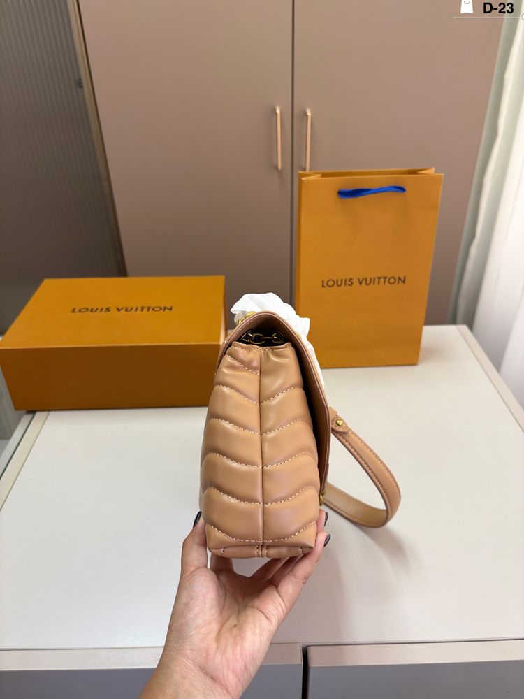 Fashion LV New Wave Chain Bag 919952 Fashion LV New Wave Chain Bag 919952