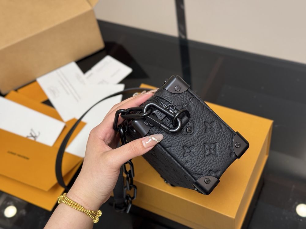 New Collection Fashion LV Mini Soft Trunk 7226 New Collection Fashion LV Mini Soft Trunk 7226