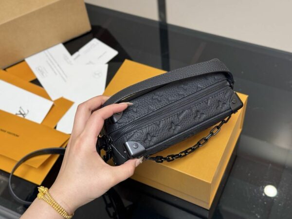 Stylish Fashion Carry LV Mini Soft Trunk 7226