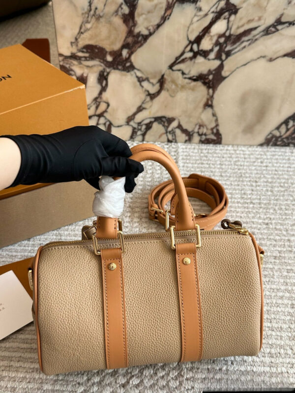 Stylish Fashion Carry Bag L5343 Stylish Fashion Carry Bag L5343