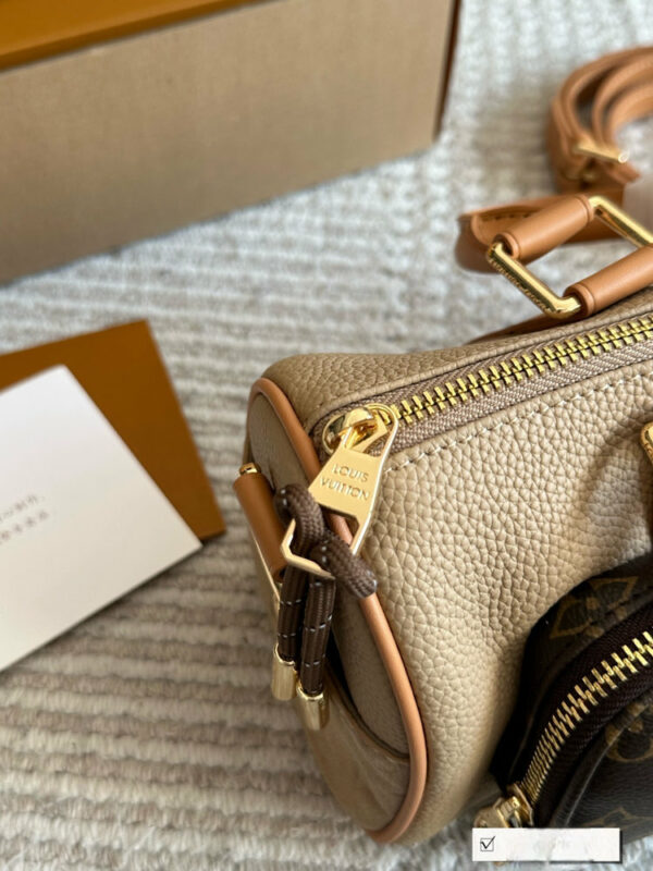 Stylish Fashion Carry Bag L5343 Stylish Fashion Carry Bag L5343