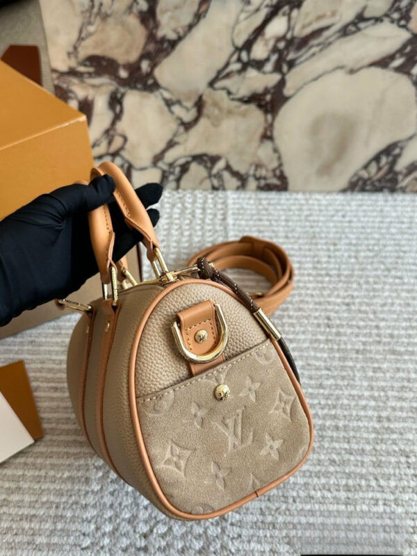 Stylish Fashion Carry Bag L5343 Stylish Fashion Carry Bag L5343