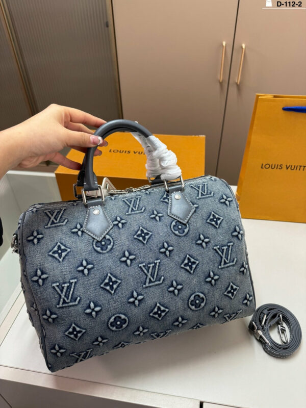 Stylish Fashion Carry Bag L5347 Stylish Fashion Carry Bag L5347