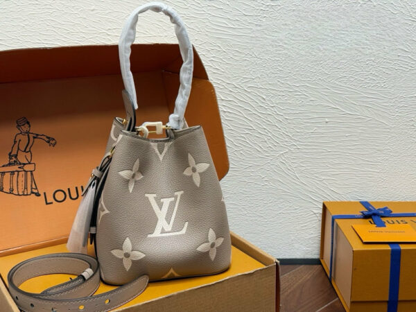 Stylish Fashion Carry Bag L5350