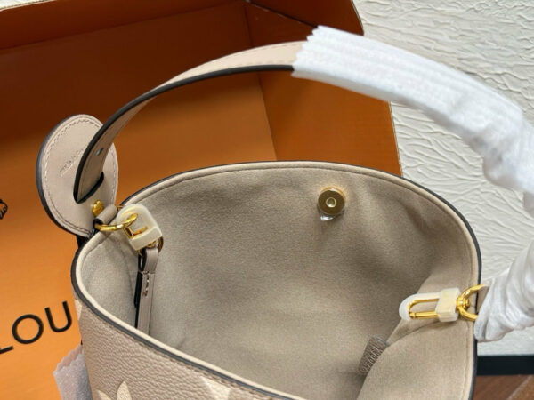 Stylish Fashion Carry Bag L5350