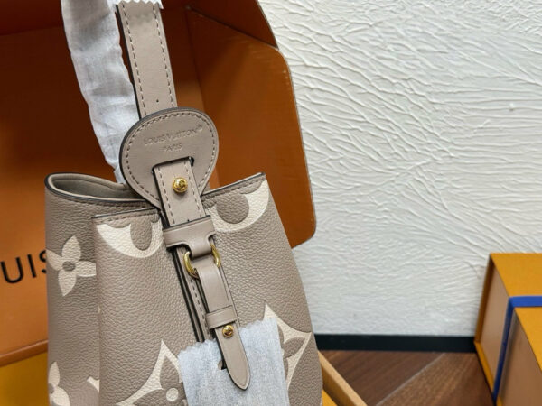 Stylish Fashion Carry Bag L5350