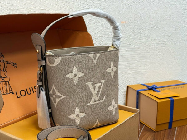 Stylish Fashion Carry Bag L5350