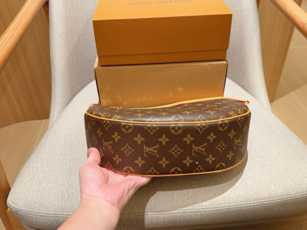 Stylish Fashion Carry Bag L5352 Stylish Fashion Carry Bag L5352