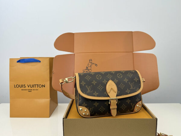Stylish Fashion Carry Bag L5353 Stylish Fashion Carry Bag L5353