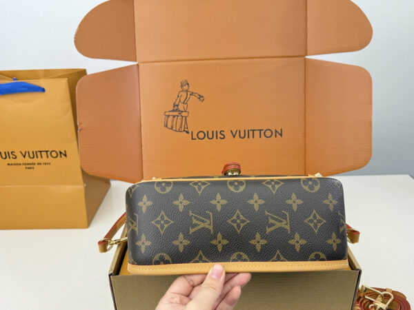 Stylish Fashion Carry Bag L5353 Stylish Fashion Carry Bag L5353