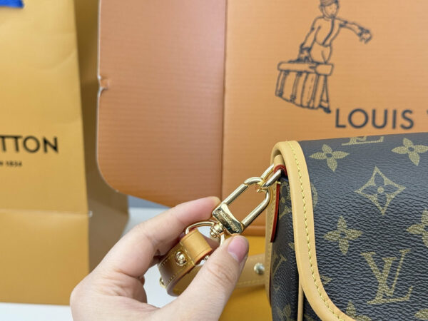 Stylish Fashion Carry Bag L5353 Stylish Fashion Carry Bag L5353