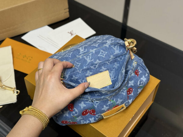 Stylish Fashion Carry Bag L5358