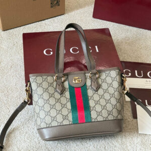 4ce7f0e2 result Photoroom result