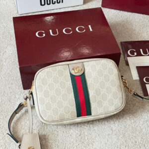 ec9c1636 result Photoroom result