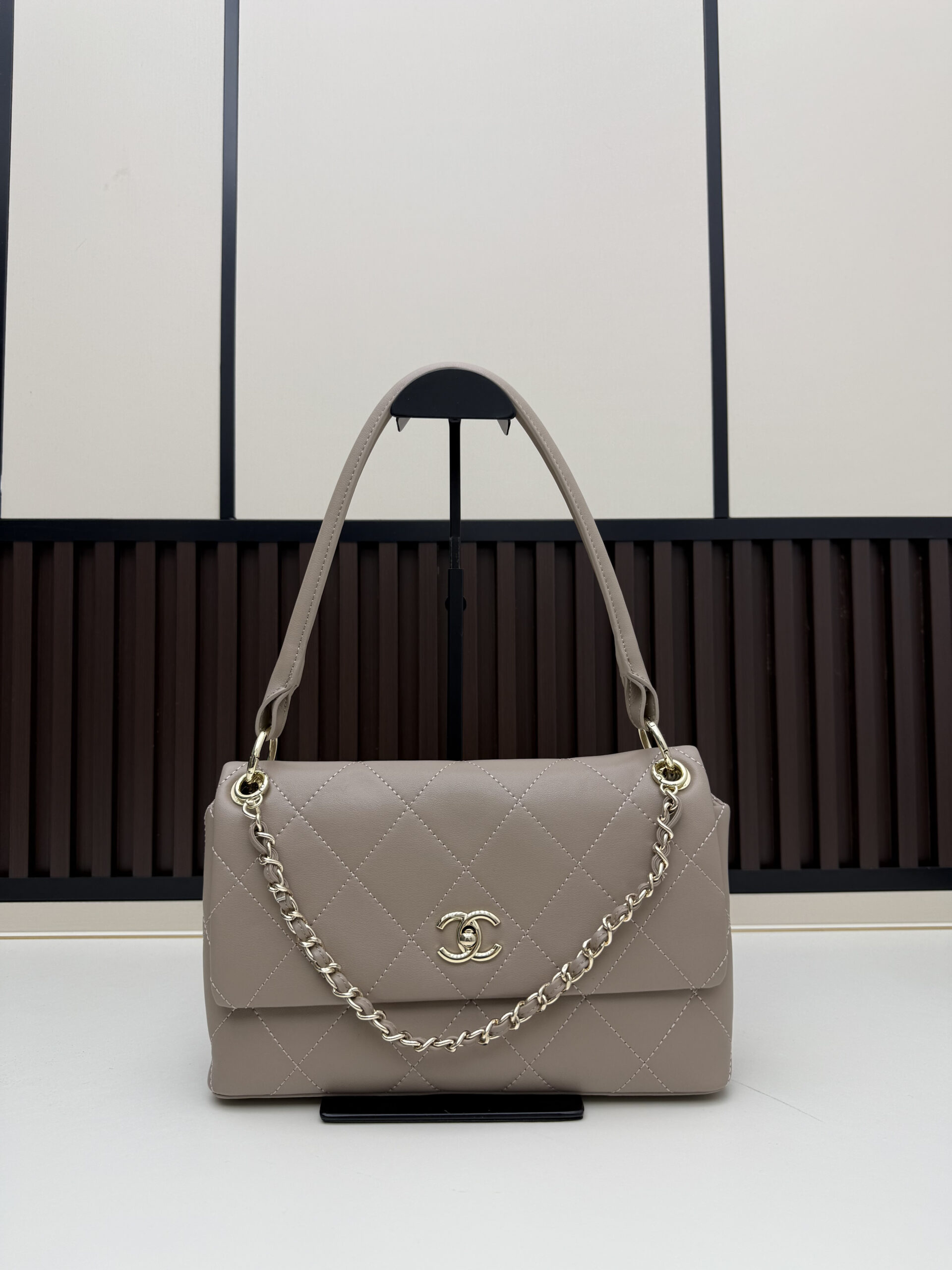 Luxury CN Handbag 09171 Luxury CN Handbag 09171